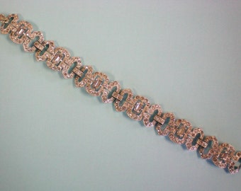 Pot Metal Rhinestone Link Bracelet - 3243