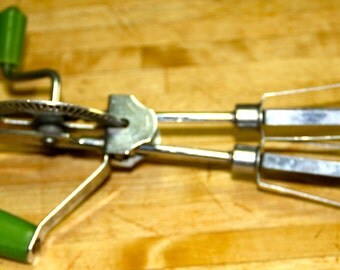 Retro 1970's Vintage Hand beater