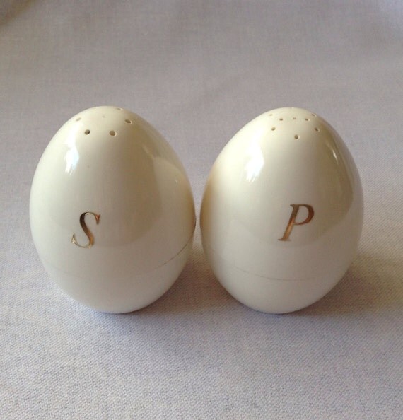 Vintage Egg Shaped Salt and Pepper Shakers