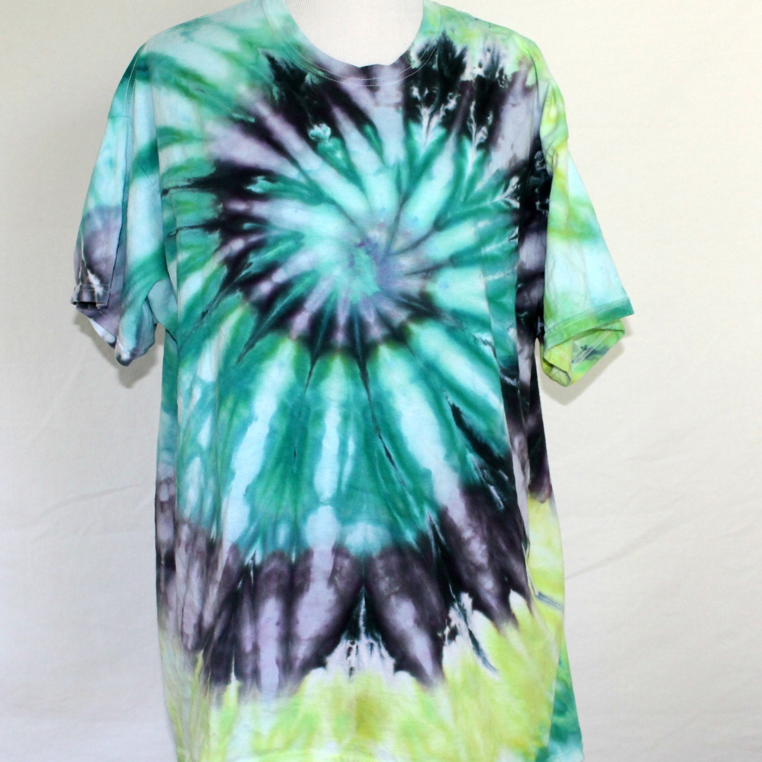 jonas brothers green tie dye shirt