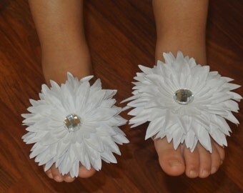 Barefoot sandals, flower sandals, Infant. Baby toddler sandals, baby gift, baby shoes, white flower sandals