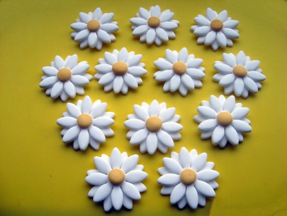 Edible Sugar Icing Double Daisy Flower Cupcake Cake