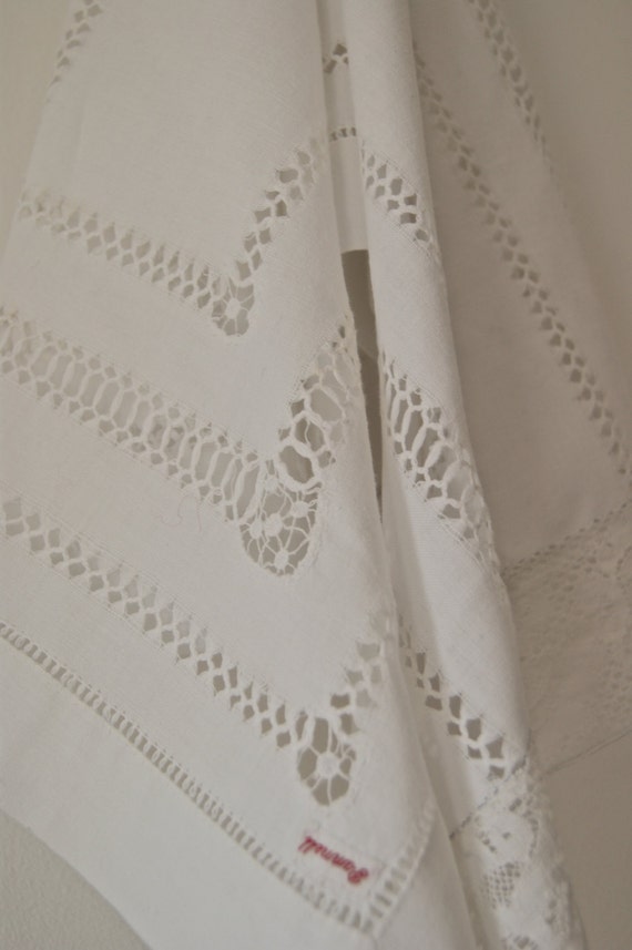 Items similar to White Lace and Crochet Vintage Hand Towel on Etsy