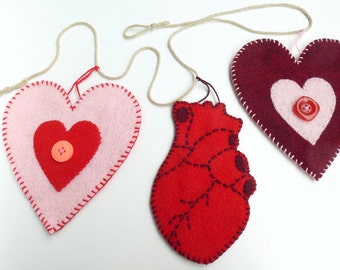 Plush Felt Human Heart Wall Hanging Pennant - Anatomical Heart Hand ...