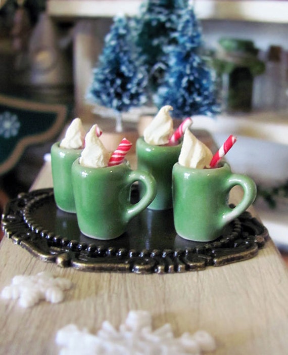 holiday mugs with hot cocoa