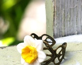 Daffodil Ring. Adjustable. White and Yellow Spring Flower Ring. Bohemian. 15% Off use coupon code GET15