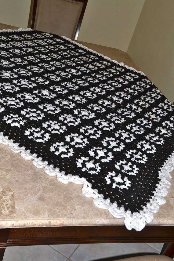 Afghan/Throw Black and White Granny Squares Vintage by DeEscalaArt