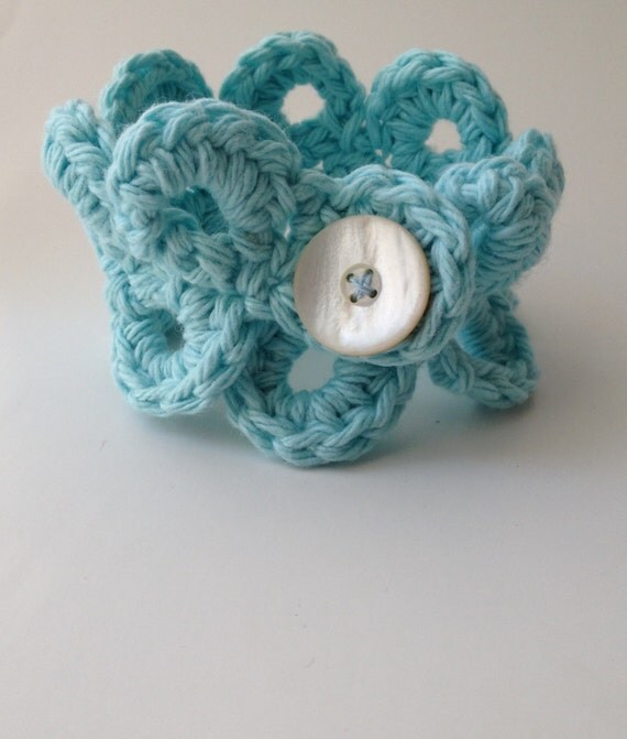 Crocheted Lace Bracelet with Vintage Button