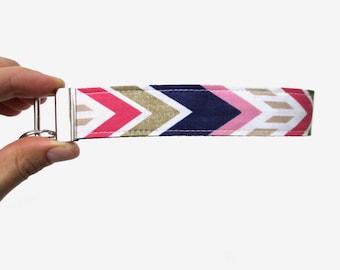 Navy, Pink, & Gold Chevron Key Fob Wristlet // Wrist Key Holder // Mother's Day // Wristlet Key Chain // Chevron Key Fob // Chevron // Gift