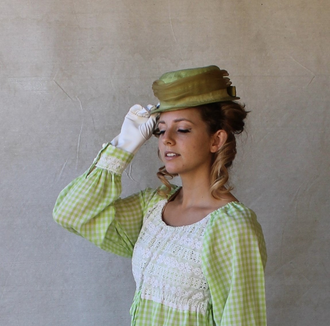 Vintage Country Green Top Hat, One Size Costume Hat Jane Austen Haute