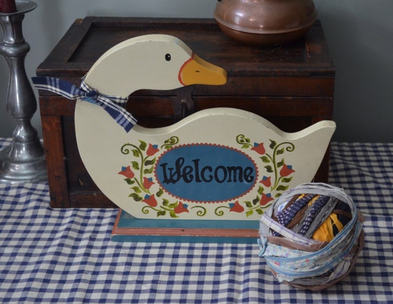 Goose Welcome Sign Wood Country Chic Vintage Hand made Solid Craftsmanship and Colors Country Cottage Farmhouse I Ship Internationally