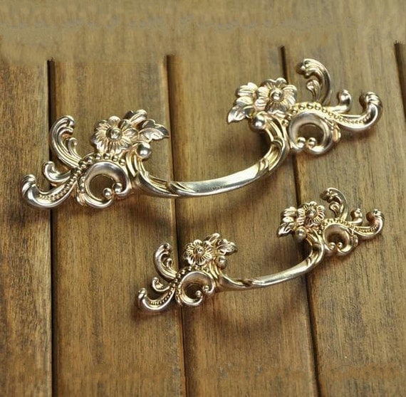shabby chic dresser pull drawer pulls door handles antique shabby chic dresser pull drawer pulls door handles antique