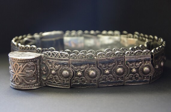 Seltener antiker silberner Metall Gürtel aus dem Kaukasus