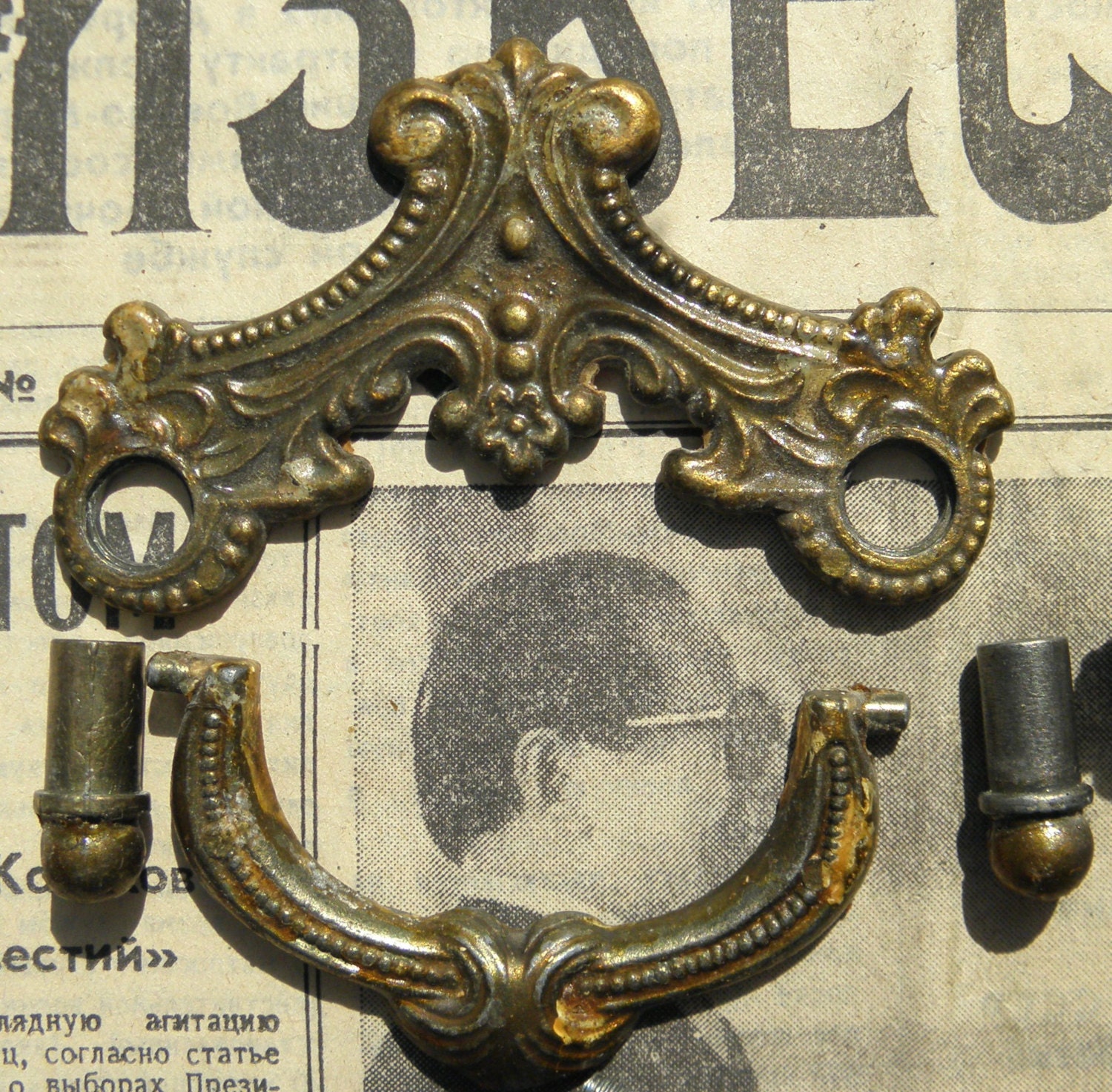 Vintage furniture handles, 2 pieces – Haute Juice