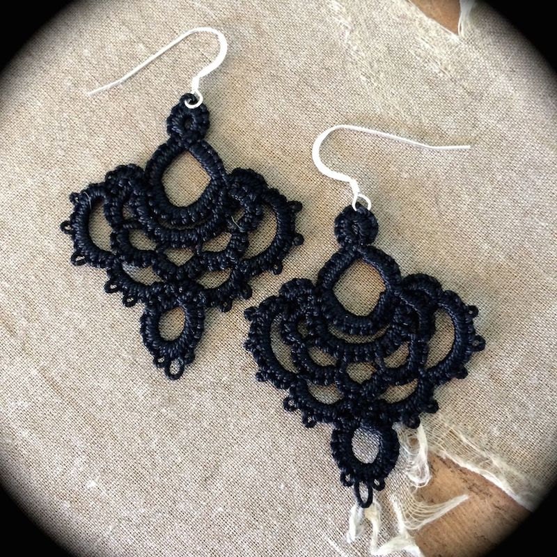 https://www.etsy.com/listing/185686313/tatted-lace-earrings-scalloped-crown?