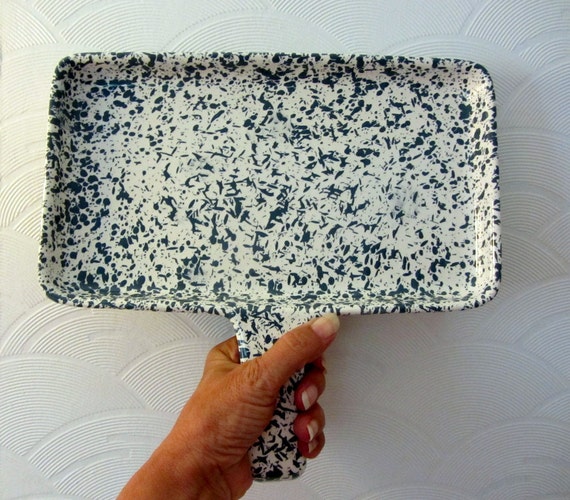 Dr. Douglas' Wonder Baker White and Blue Ceramic Pan With