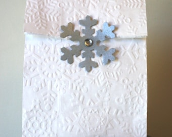 Snowflake pattern sweet sacks, favor sacks set of 8 dry embossed bags