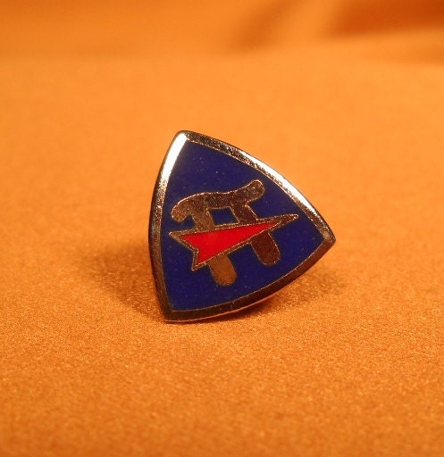 LAPEL PIN for the NATIONAL Education Association, Collar Pin, Education ...