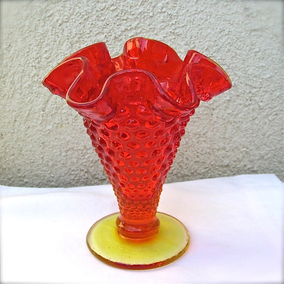 Items similar to Tiny little vintage vase - fluted/rippled hobnail ...