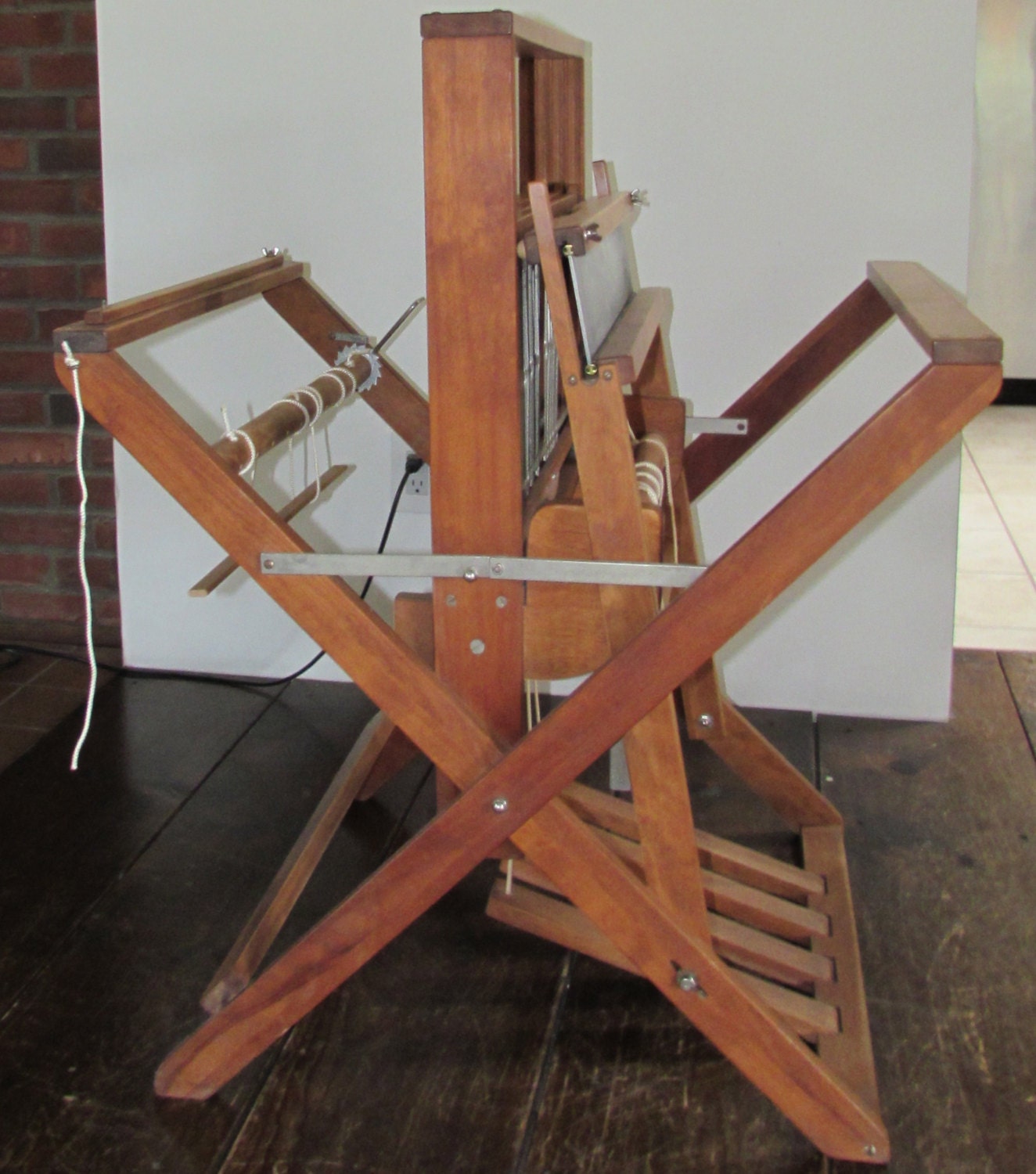 Laura Wood Used Dorset folding 4 harness loom for weaving