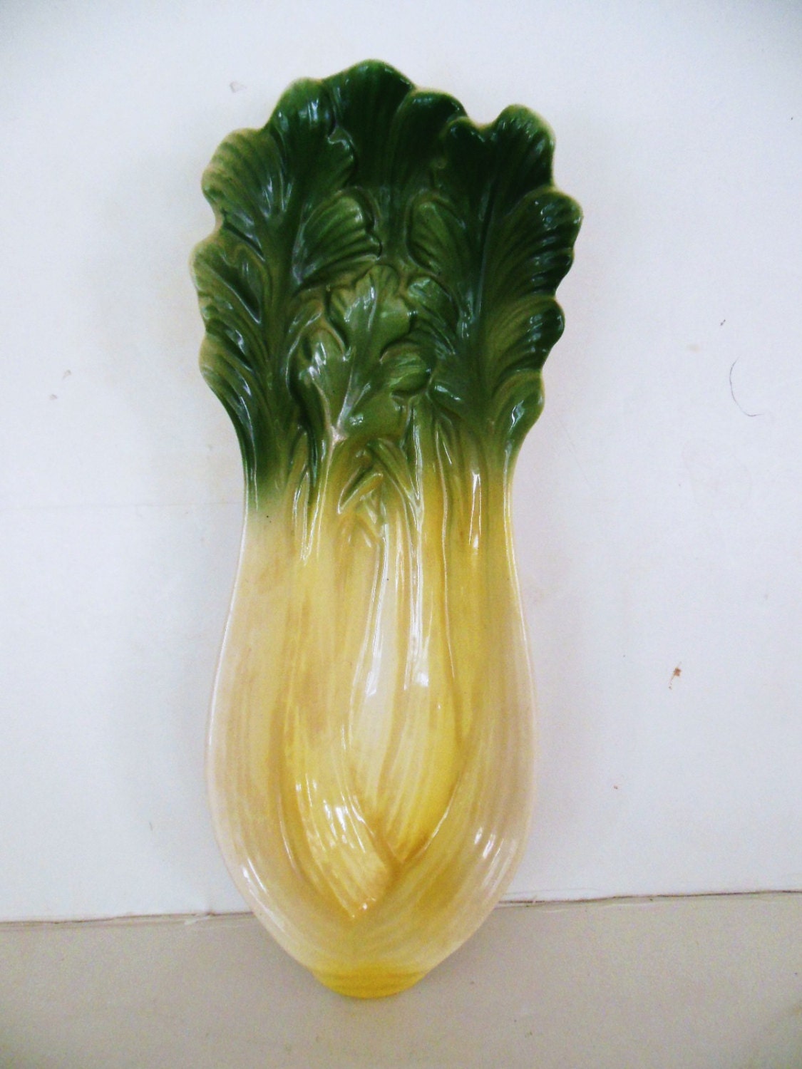 Head of Celery Serving Dish Mid Century Funk.. it looks like Celery
