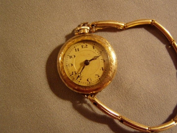 Vintage Ladies Convertible Wrist Pocket Watch LeCoultre Lexora