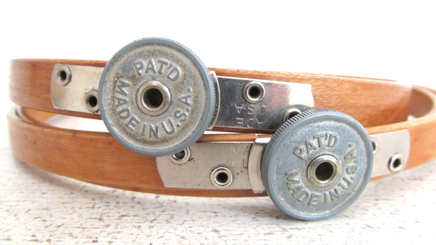 Vintage Queen Wood Embroidery Hoops Felt Lined Rare