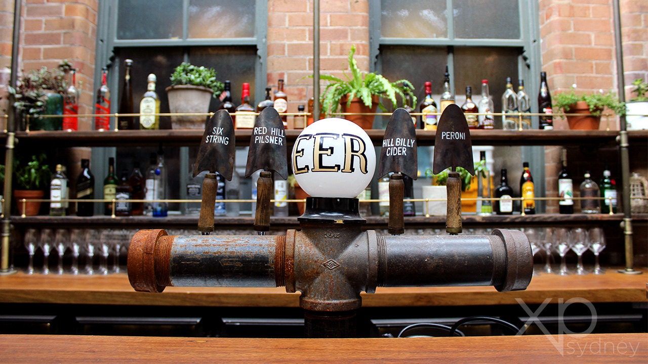 Custom 6 Tap Beer Draft Tower With Globe Light