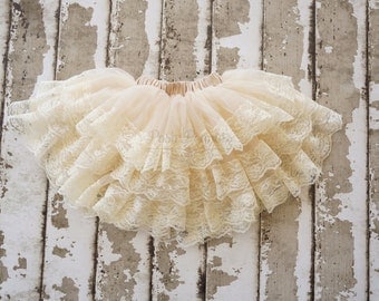 Pettiskirt - Baby pettiskirt - girls lace skirt - Flower girl - Lace petti skirt - newborn tutu -lace tutu -lace outfit - lace pettiskirt