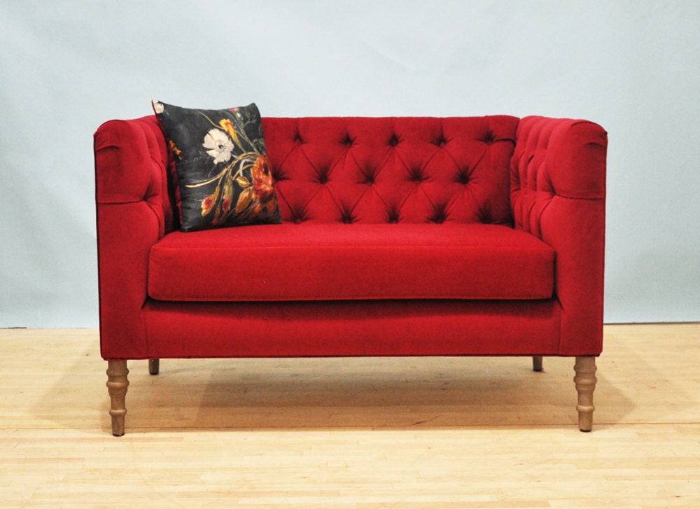 Loveseat burgundy love