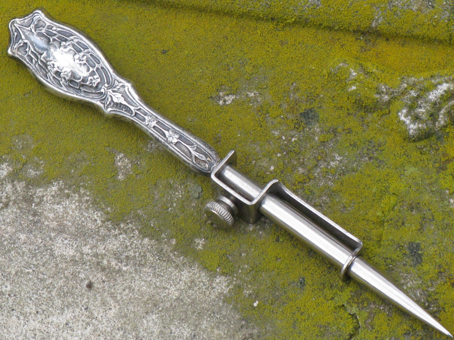 Antique Sterling Silver AWL Ornate Victorian Repousse Sewing