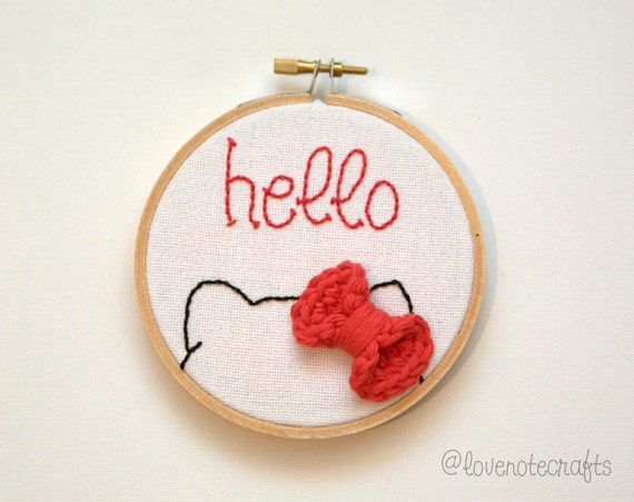Hoop Decor: Crochet Hello Kitty Bow
