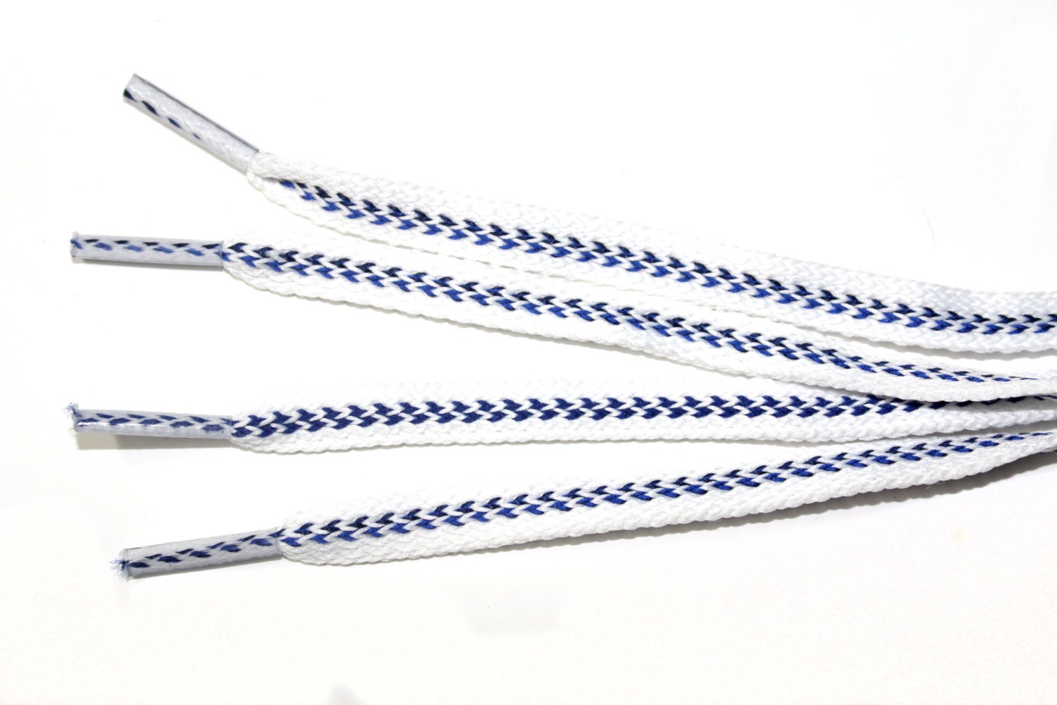 self lacing shoelaces