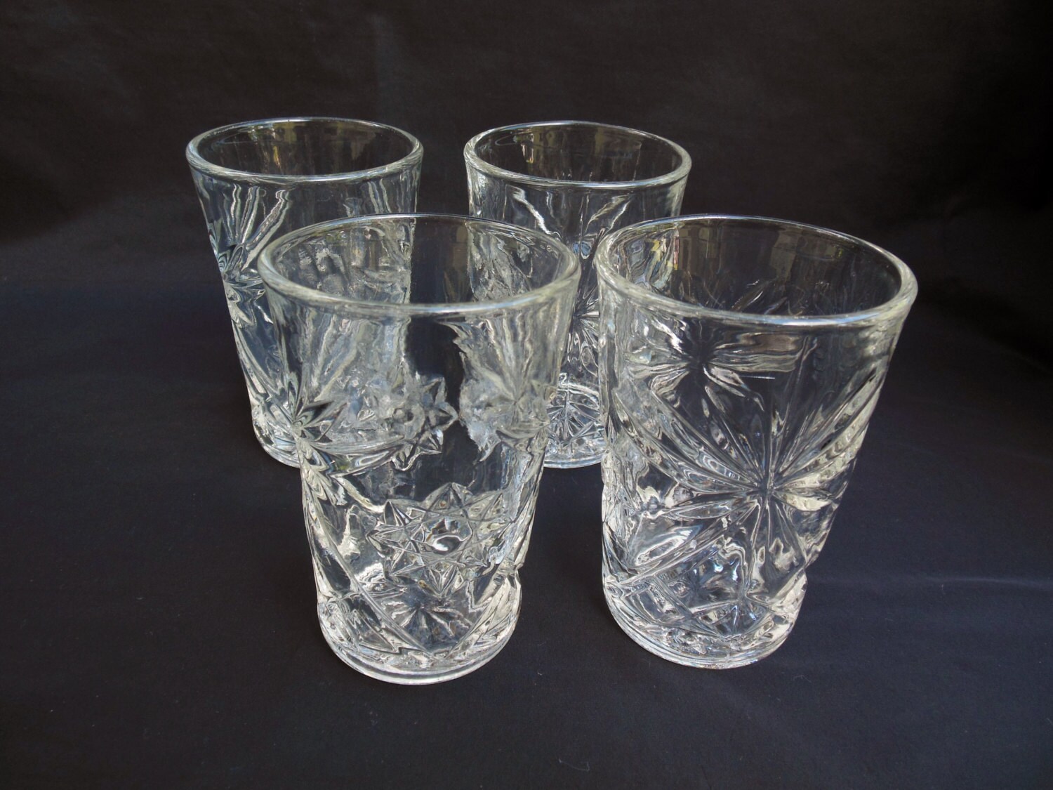 Anchor Hocking Early American Prescut Small Glasses Set of