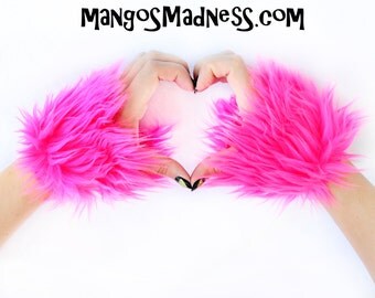 hot pink fuschia faux fur, furry wrist cuffs, mittens, hand warmers
