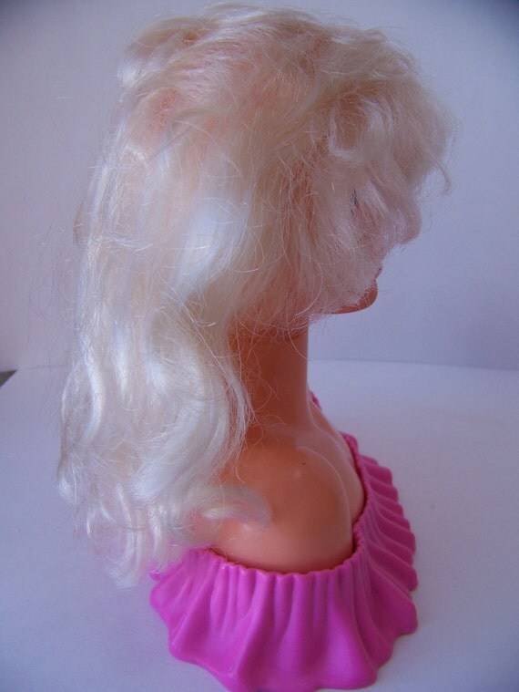 Vintage 1988 Barbie Doll Hair Styling Head Make Me Pretty 0849