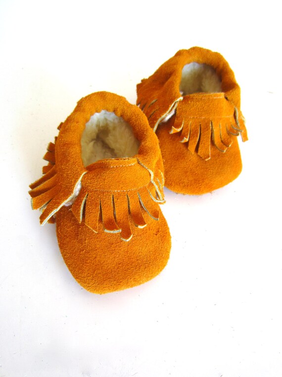 Items similar to Leather Moccasins Fleece Lined Baby shoes Baby ...