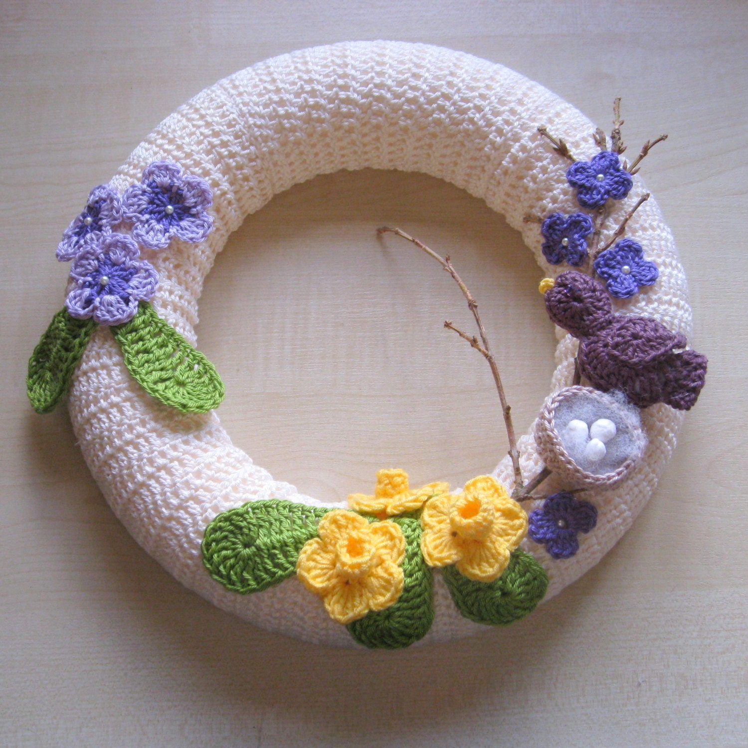 Spring wreath. PDF crochet pattern. Photo tutorial. Lovely