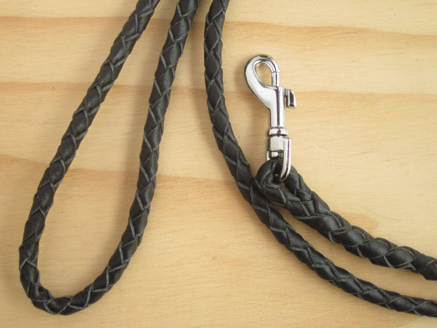 Braided Kangaroo Leather Black Dog Show Lead with Small Clip
