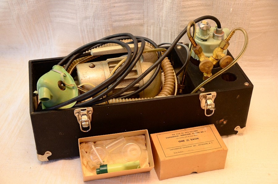 used is face mist for in Equipment Medical Vaponefrin Nebulizer STEAMPUNK Vintage