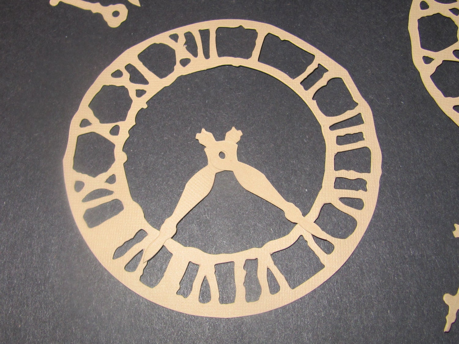 Clock Die Cut Set of 6 18 pieces Tim Holtz Weathered Clock