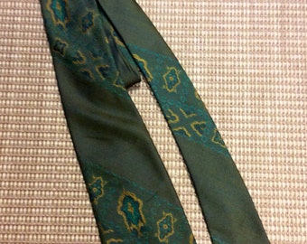 Vintage Silk Men's 1960's Necktie Iridescent Green's and Honey Gold..Very Mad Men