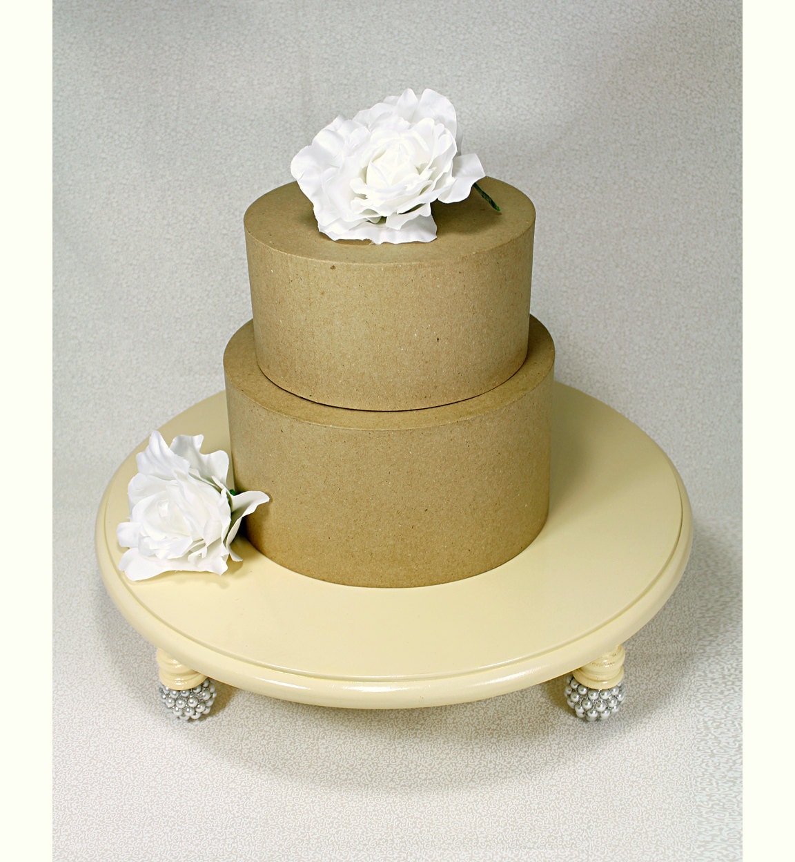 Ivory Silver Pearl Round Wedding Cake Stand. by DazzlingGRACE