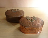 Set of 2 Vintage Hammered Brass Copper Jewelery box with Hinged lid / brass copper container with Patina / Brass Housewares / home decor