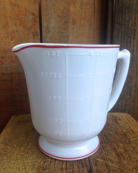 Hazel Atlas 32 oz. Milk Glass Measuring Cup Red Stripe