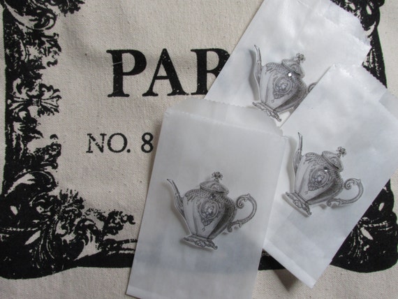 Knick of Time Tuesday - Vintage Inspiration Party - Antique and Vintage Decor Link Party at http://knickoftimeinteriors.blogspot.com/ Knick of Time Tuesday - Vintage Inspiration Party - Antique and Vintage Decor Link Party at http://knickoftimeinteriors.blogspot.com/