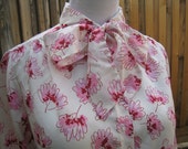 SALE // Late '60s - '70s Secretary Blouse - Ascot Bow, Tie Belt, Head Scarf - Pink Floral - Medium / M Large / L - Alice Stuart