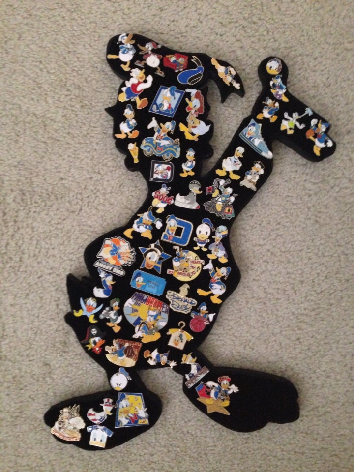 Donald Duck Disney Pin Display Hold Lot Of Your Pins 6213