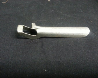 Vintage Anchor Cap & Closure Corp - Anchor Opener Cap Lifter