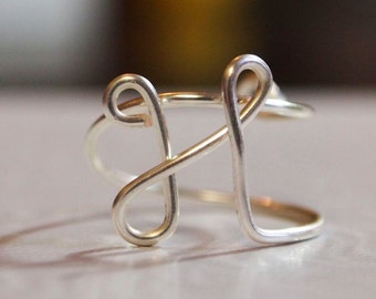 initial "H" wire wrapped ring